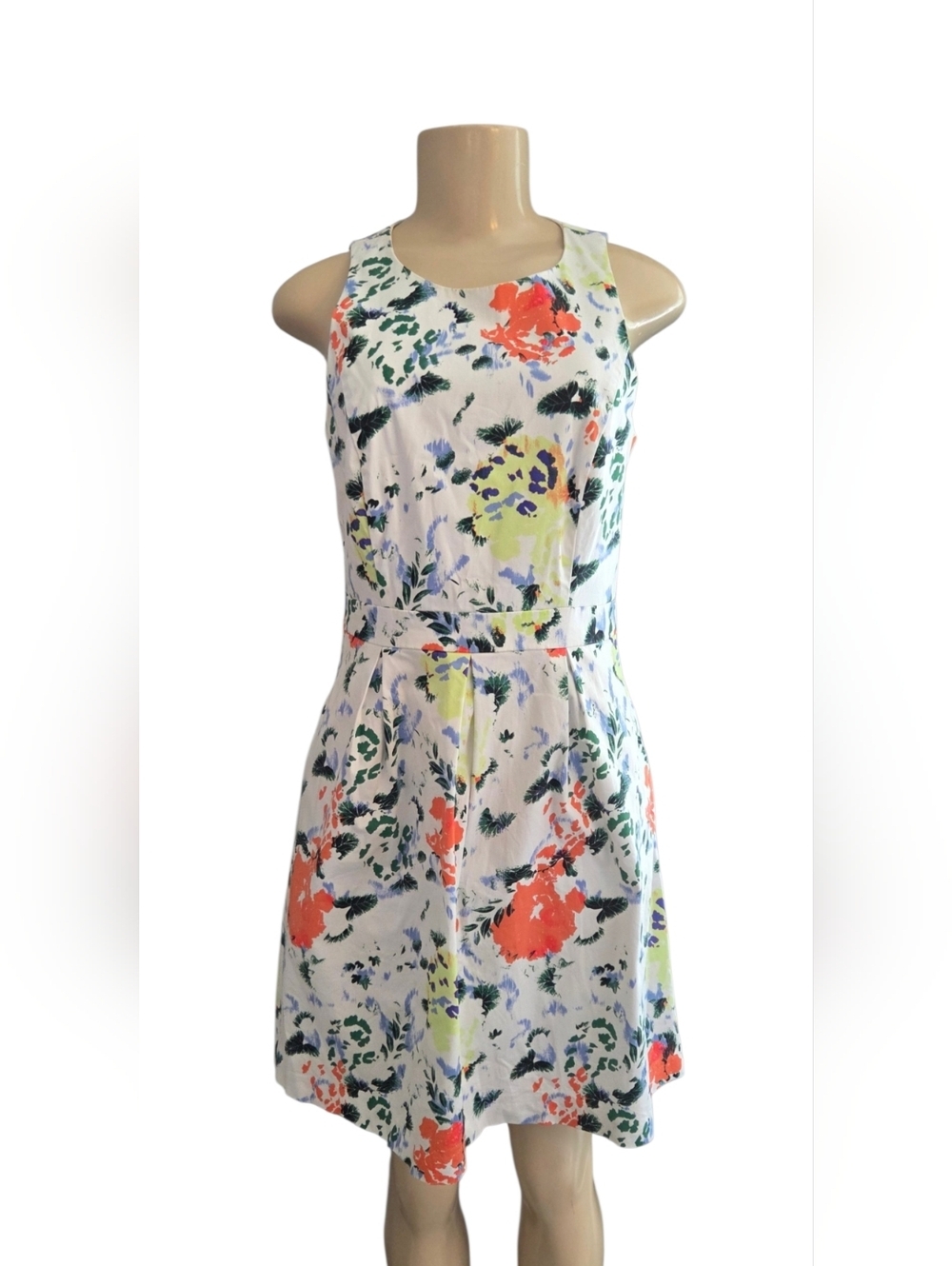 GAP Floral Fit & Flare Dress Size 6 White Multicolor Pockets Sleeveless - Picture 2 of 5